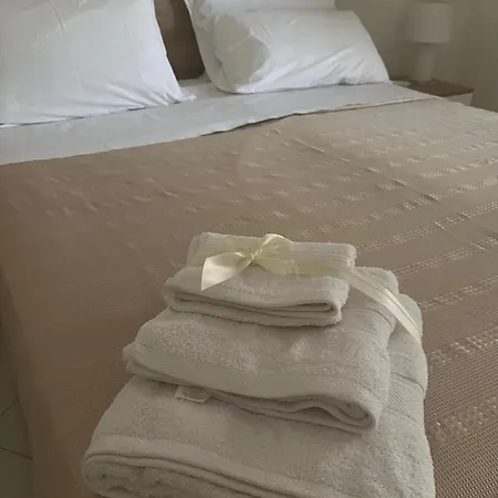Elvy House Tatil Evi Sinagra
