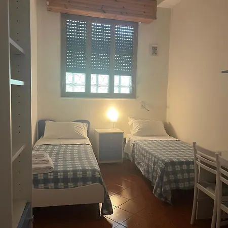 Elvy House Tatil Evi Sinagra